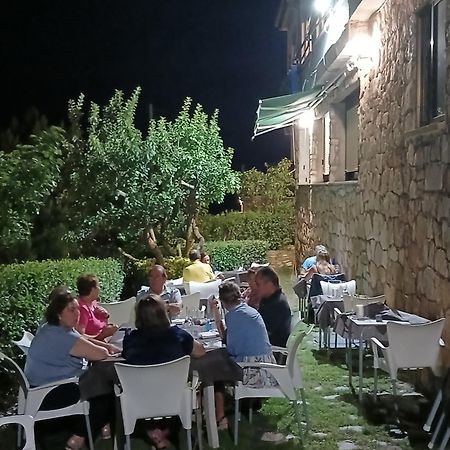 Hospedium Hostal Restaurante El Mirador De Атьєнса Екстер'єр фото