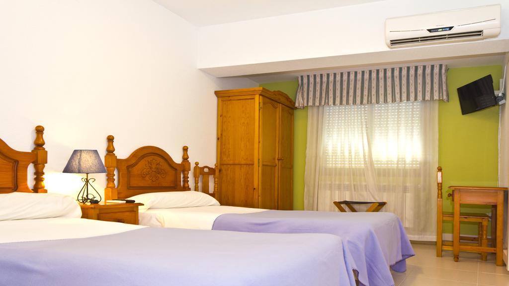 Hospedium Hostal Restaurante El Mirador De Атьєнса Екстер'єр фото